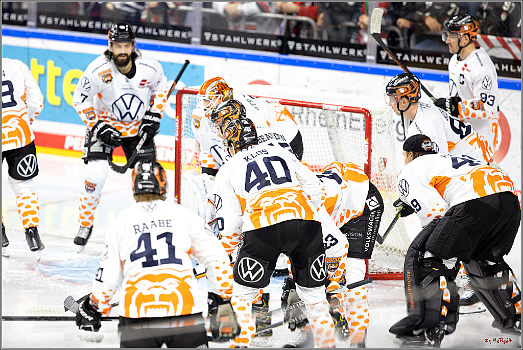 PENNY DEL;  Kölner Haie - Grizzly Wolfsburg; Köln, 26.10.2022